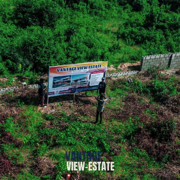 VANTAGE-VIEW ESTATE - Image 8